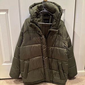 Everlane ReNew Puffy Puff in green